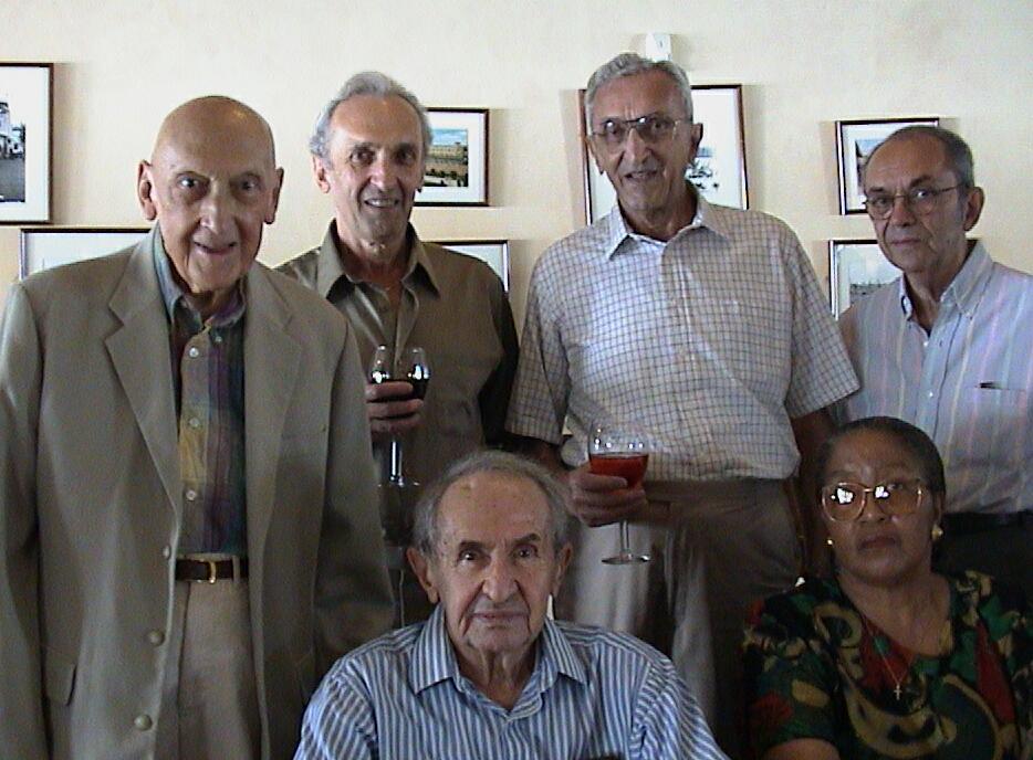 5 Brothers - 1.jpg (94471 bytes)