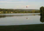 Balloon rising.jpg (43740 bytes)