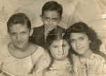 MelJoeJoanJenny75dpi-a.jpg (48885 bytes)